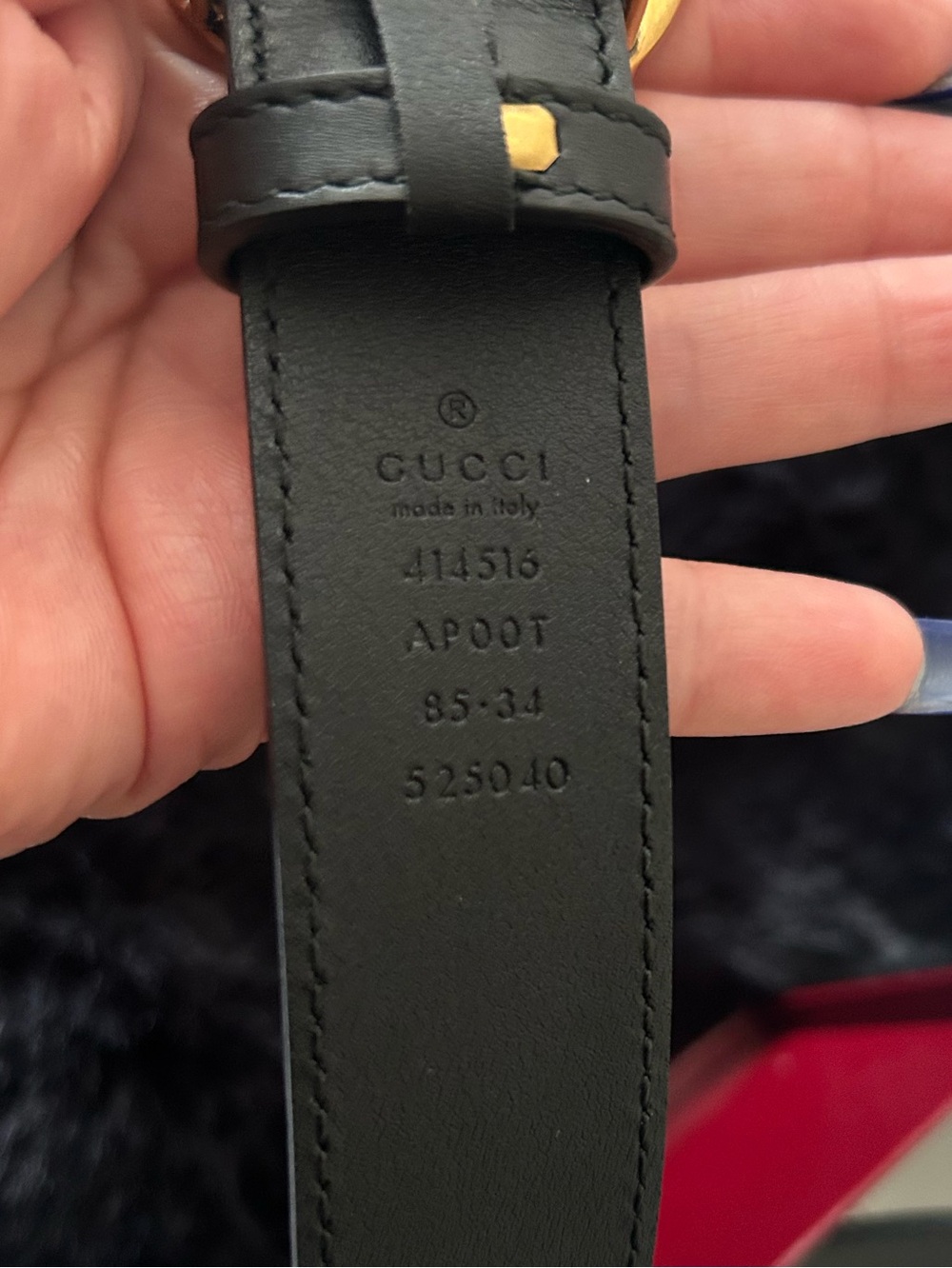 Gucci Black Leather Belt with Antique Gold Double G Buckle - Picture 2 of 2
